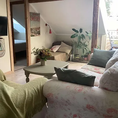 Hygge Home With Terrace - Charming Cottage-Style Apartment With Free Parking Friday Evening - Monday Morning Tartto Exterior photo
