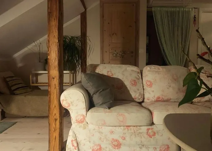 Hygge Home With Terrace - Charming Cottage-Style Apartment With Free Parking Friday Evening - Monday Morning