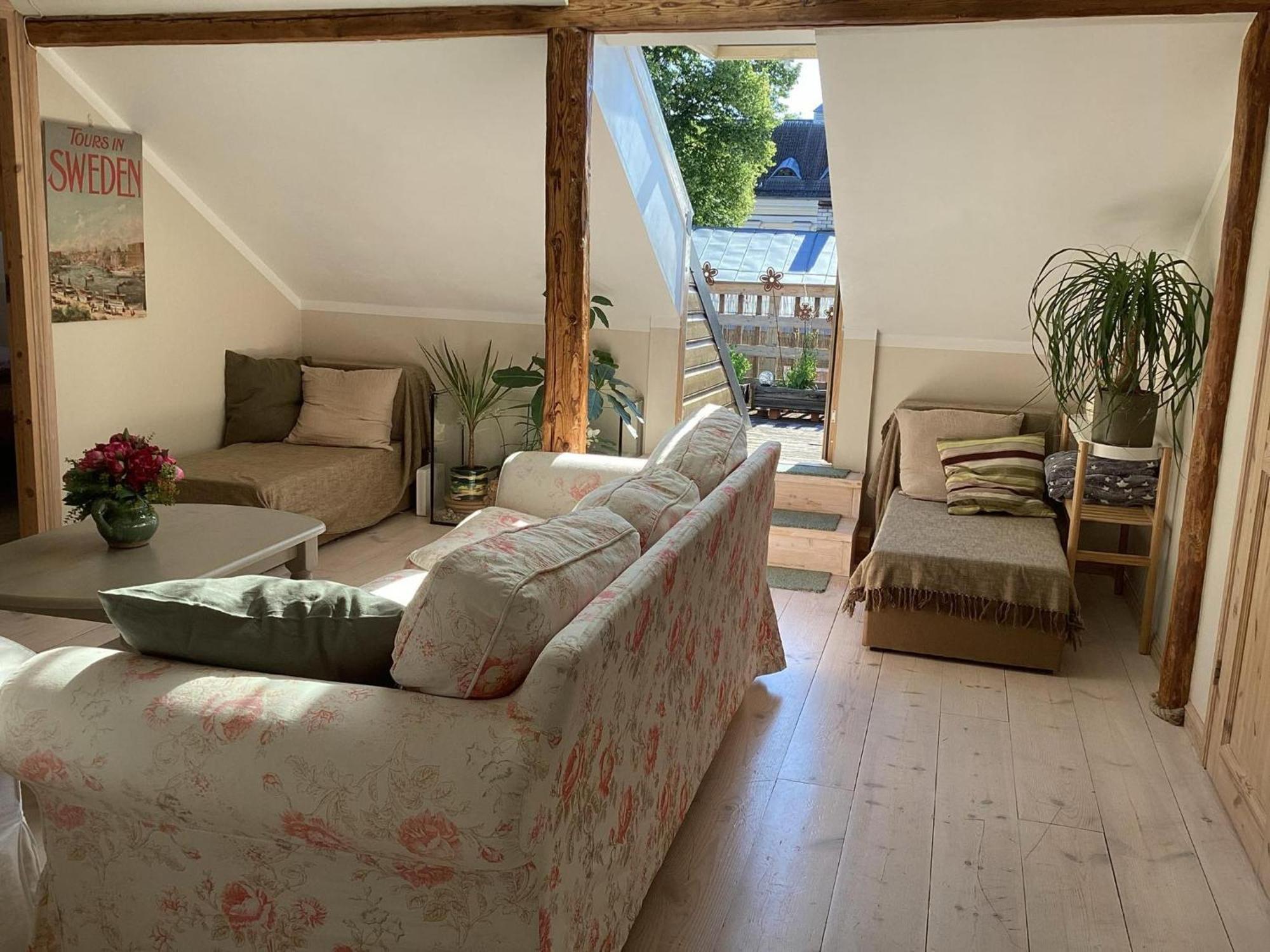 Hygge With Terrace - Charming Cottage-style With Free Parking Friday Evening - Monday Morning
