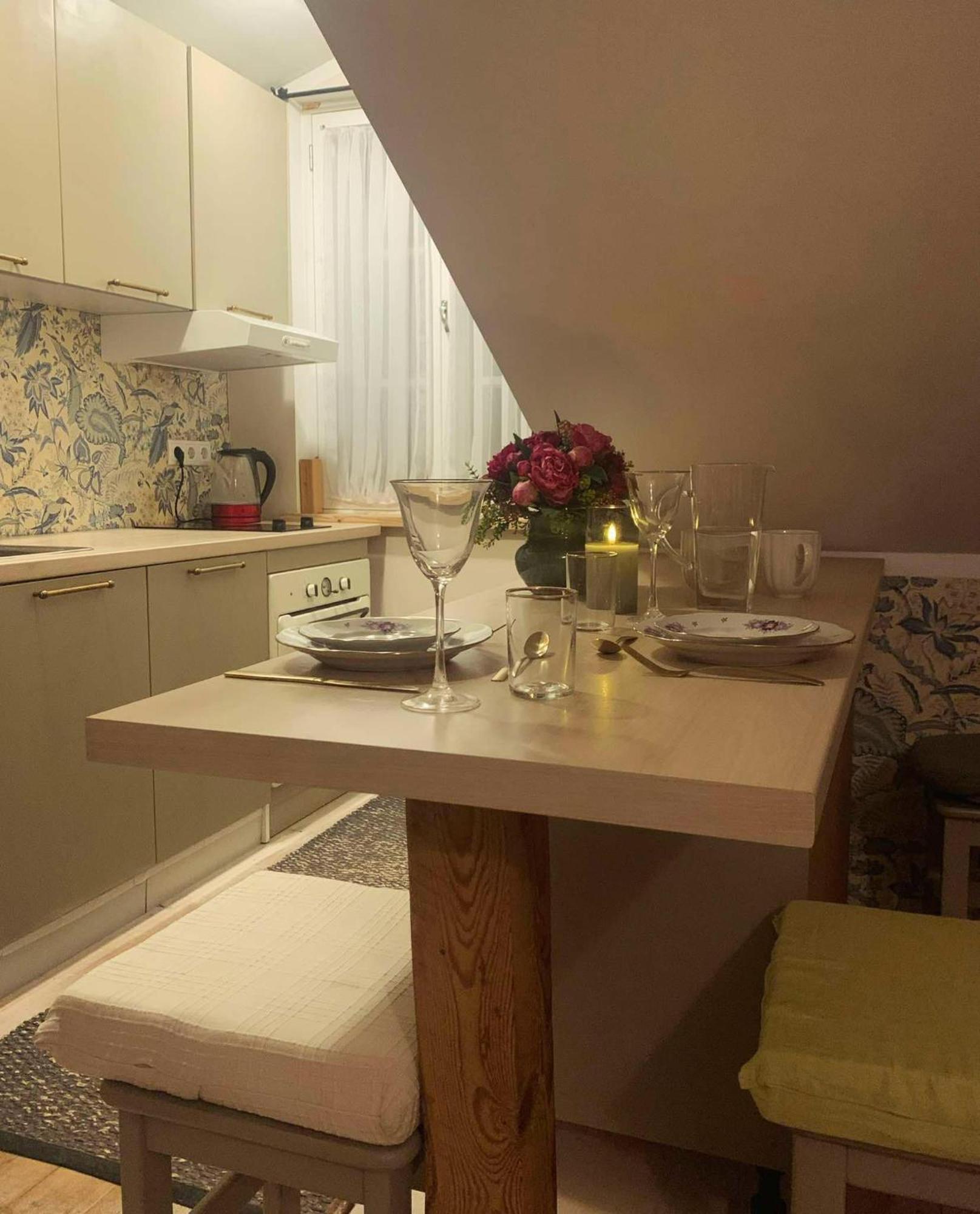 Hygge With Terrace - Cottage-style With Free Parking Friday 7 Pm - Monday 8 Am Apartment